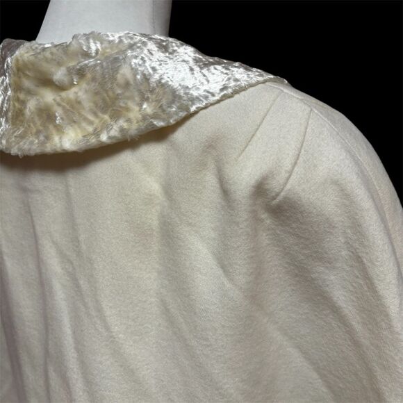 Simonton Says Designed by George Simonton Ivory Cape | Vintage | EUC - Picture 11 of 11